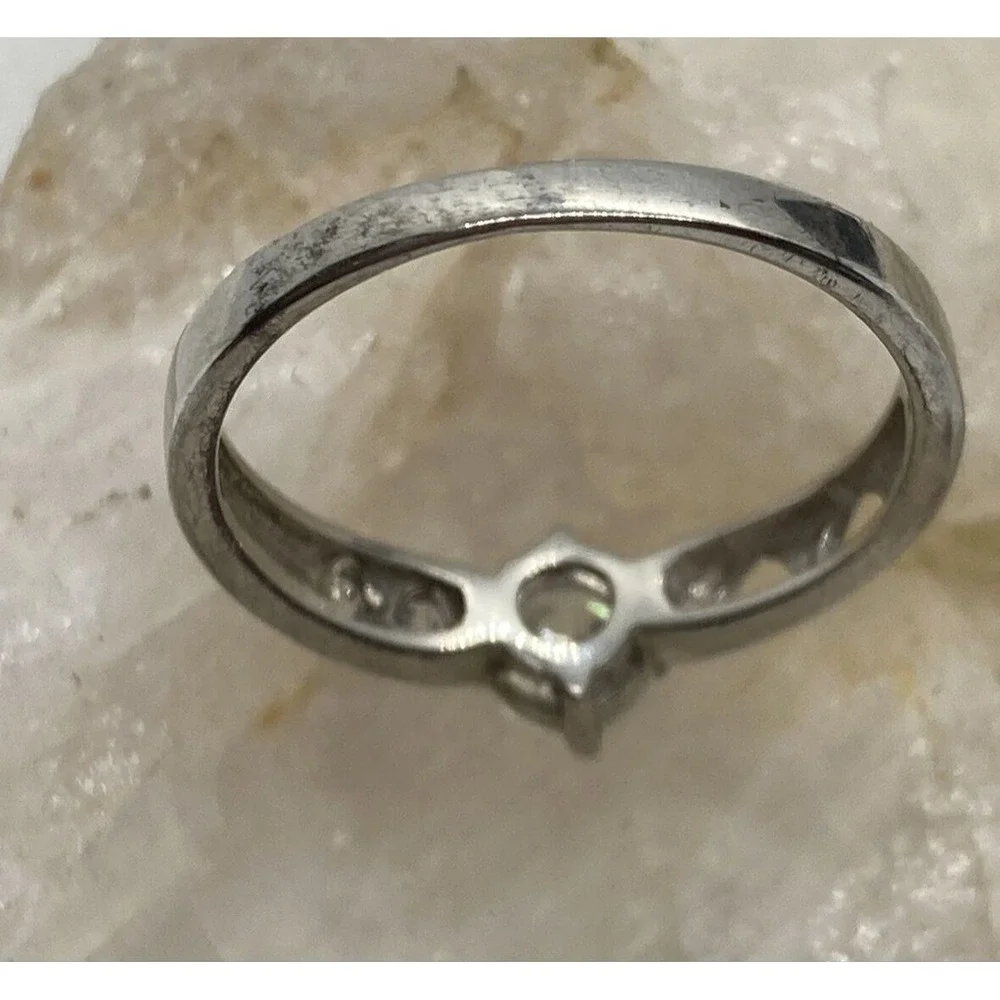 Vintage Round CZ Solitaire Band Ring Size 7.25 Sterling Silver 925 Dainty 2g‎
